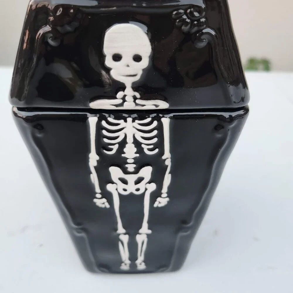 NEW Ceramic Coffin Jar Bathroom Decor Black Goth Skeleton Party Decorations Goth